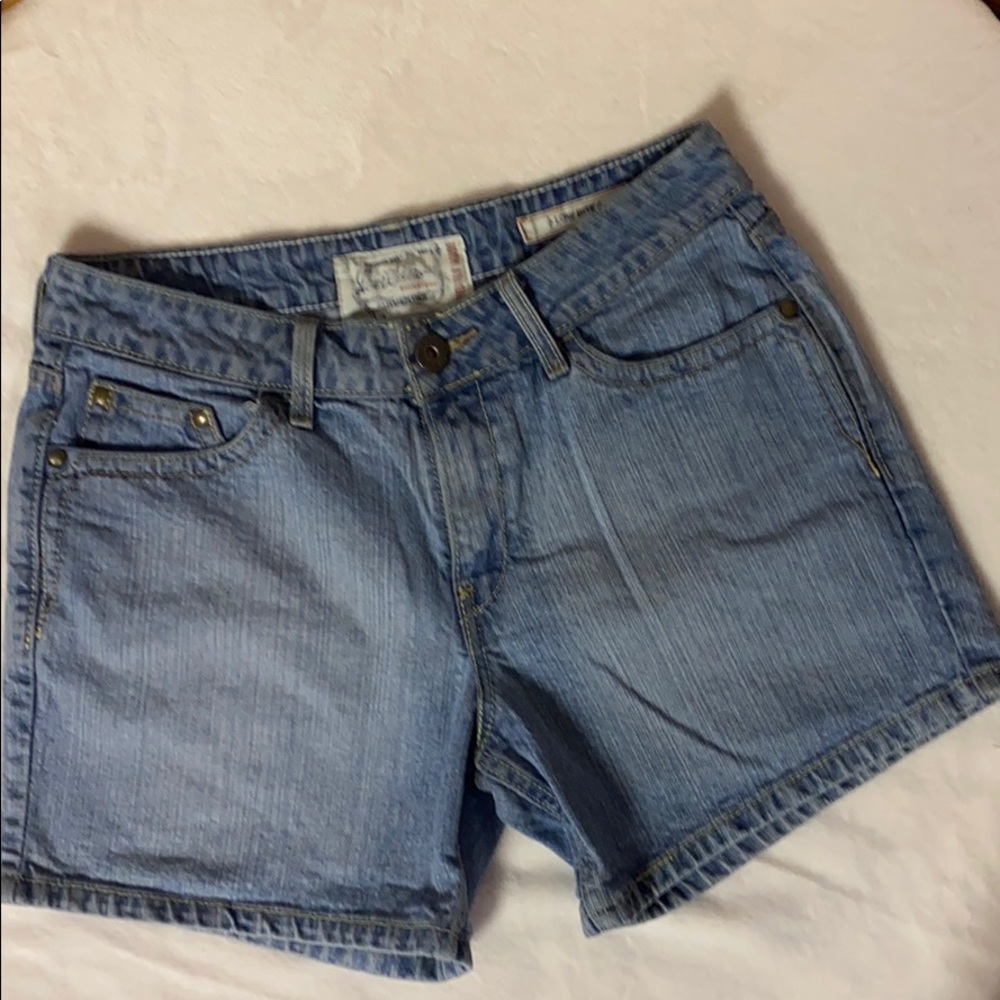 Levi’s Shorts Sz 10